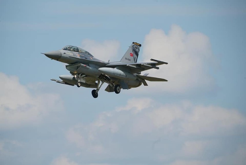 Turcy z samolotami F-16 już stacjonują w 22 Bazie Lotnictwa Taktycznego