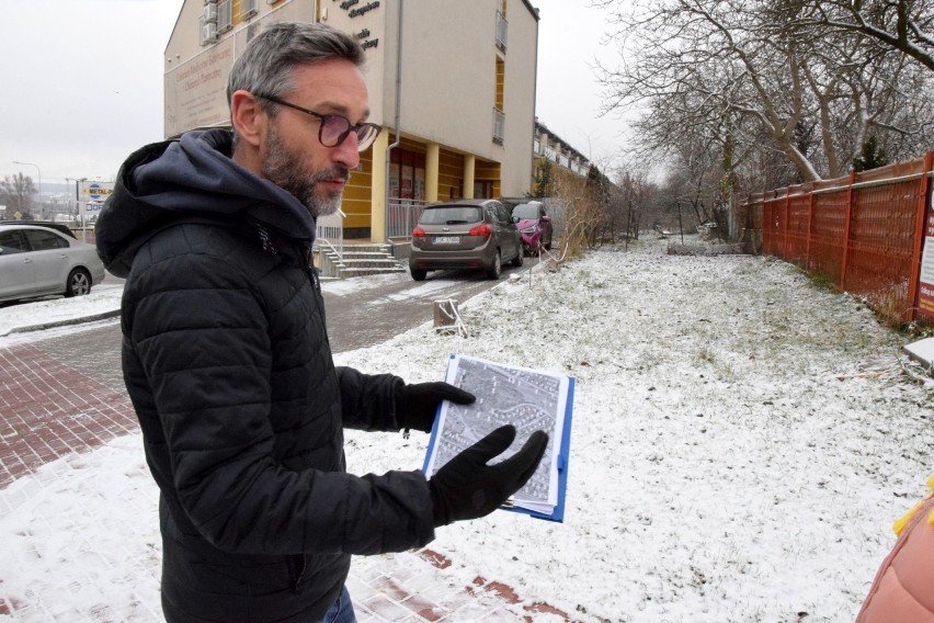 Mieszkańcy segmentów chcieli kupić sąsiednią działkę, aby...