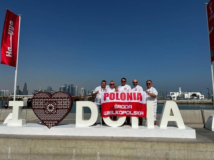 Sympatycy Polonii Środa pojechali na mundial do Kataru. Zobaczcie, jakie są ich wrażenia