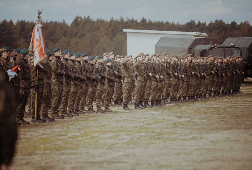 Żołnierze WOT przysięgali na sztandar 4. BInż w Głogowie