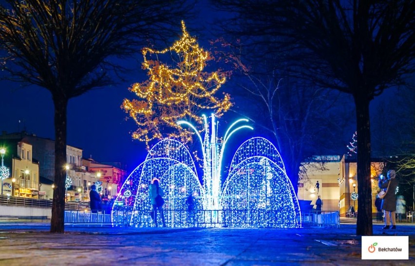 Świąteczne iluminacje na placu Narutowicza w Bełchatowie,...