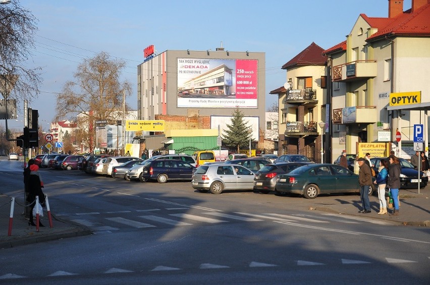 Rozbudowa galerii Dekada w Skierniewicach pod znakiem zapytania