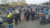 Licheń: Wielki zlot motocyklowy w pandemii. Tłumy na Mszy. Atak na dziennikarzy