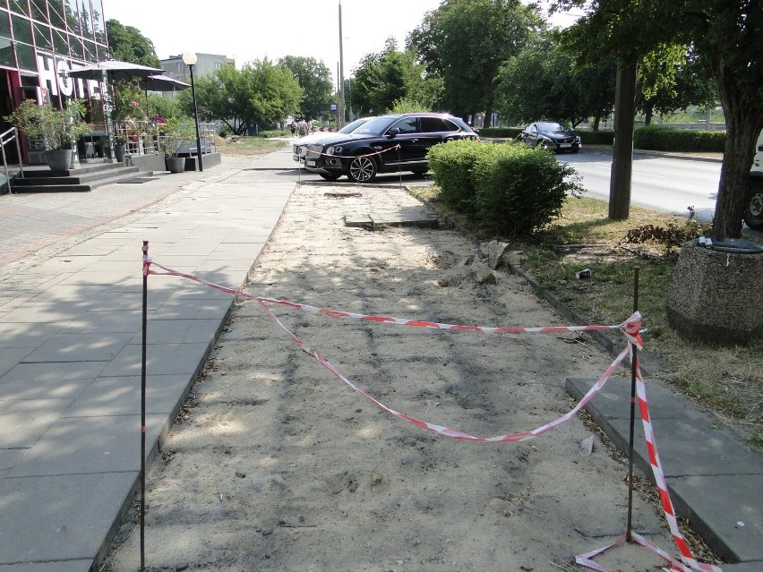 W Radomiu trwa budowa ścieżki rowerowej od ronda Mikołajczyka do ulicy Traugutta. Sprawdziliśmy postęp prac. Zobaczcie zdjęcia