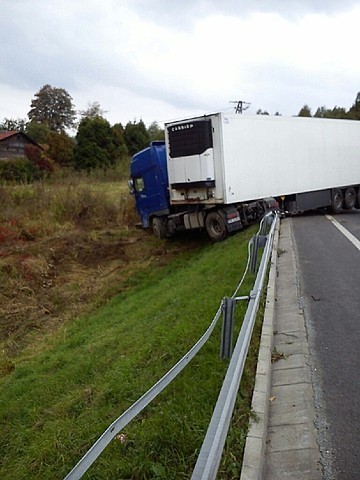 Wypadek tira w Wyżnem