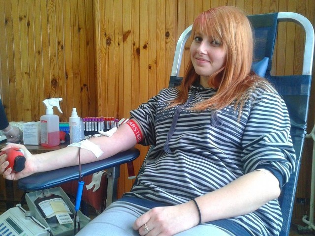 Podczas czwartkowej akcji udało się zebrać ponad 20 litrów krwi dla chorej na białaczkę trzymiesięcznej Ani Kasprzyk z Radomia.