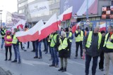 Chodziescy rolnicy protestują w Warszawie (ZDJĘCIA)