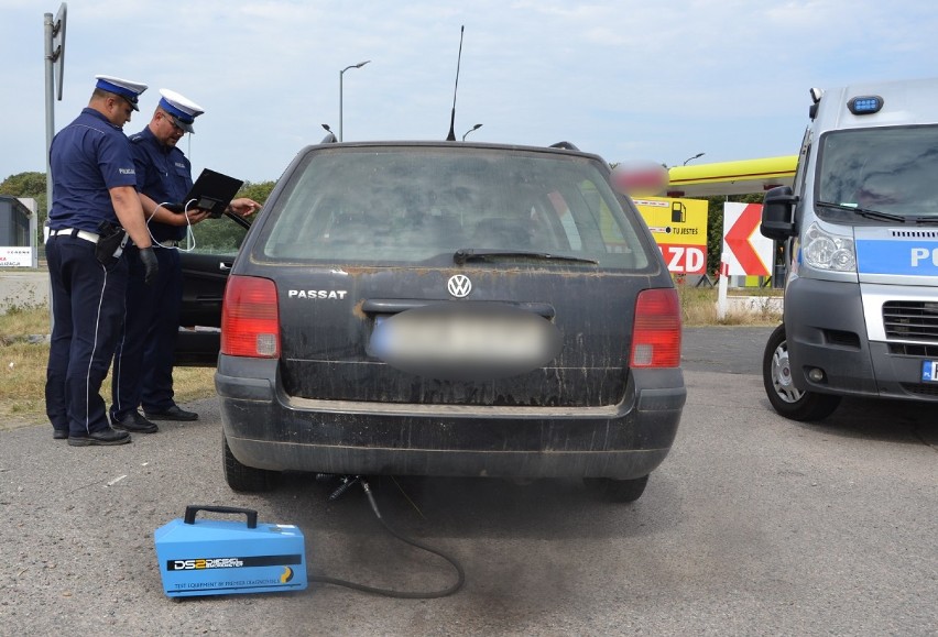 Powiat gdański: Policjanci ukarali mandatami kilkunastu kierowców podczas kontroli stanu technicznego pojazdów