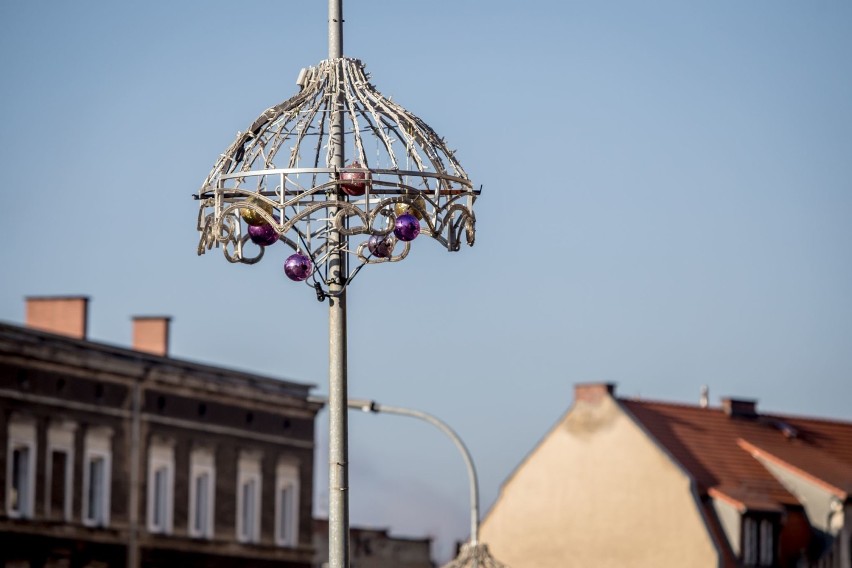 W Wałbrzychu kończy się montaż nowej świątecznej iluminacji miasta. Będzie wyjątkowo! 