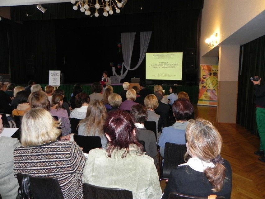 KRÓTKO: Konferencja &amp;quot;Troska o zdrowie psychiczne dzieci i młodzieży&amp;quot; odbyła się w MDK w Chorzowie