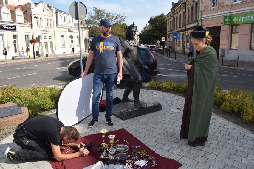 Uczniowie II LO nagrywają filmy o historii Gniezna