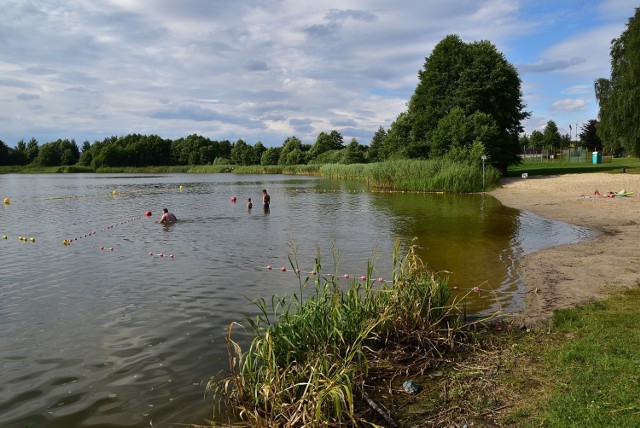 Miejsce okazjonalnie wykorzystywane do kąpieli nad gardejskim jeziorem Kamień czynne będzie od 31 lipca do 29 sierpnia 2021 r.