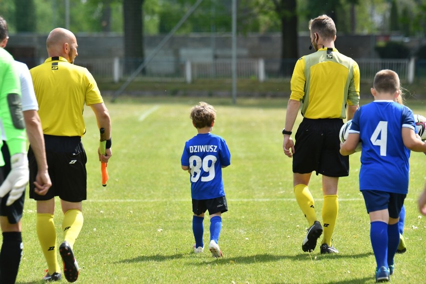  Dmuchawce i mistrzowie ostatniej akcji, czyli derby dla Promienia Żary