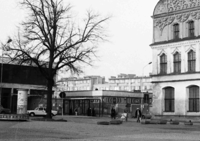 Na Starym Mieście w Stargardzie. Kiedyś były tam pawilony handlowe, dzisiaj jest parking