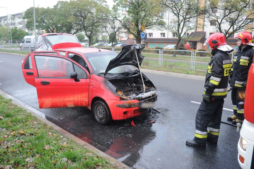 Pożar samochodu na Mickiewicza w Lesznie