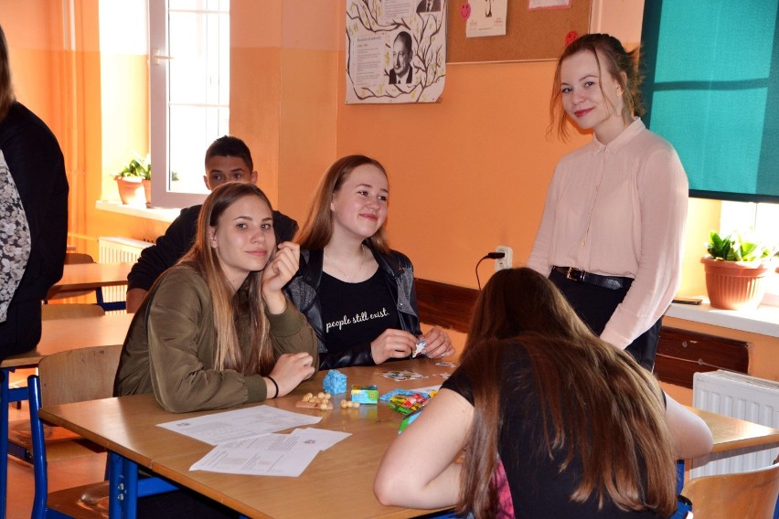 Gimnazjaliści odwiedzili II LO w Malborku w ramach dnia otwartego szkoły