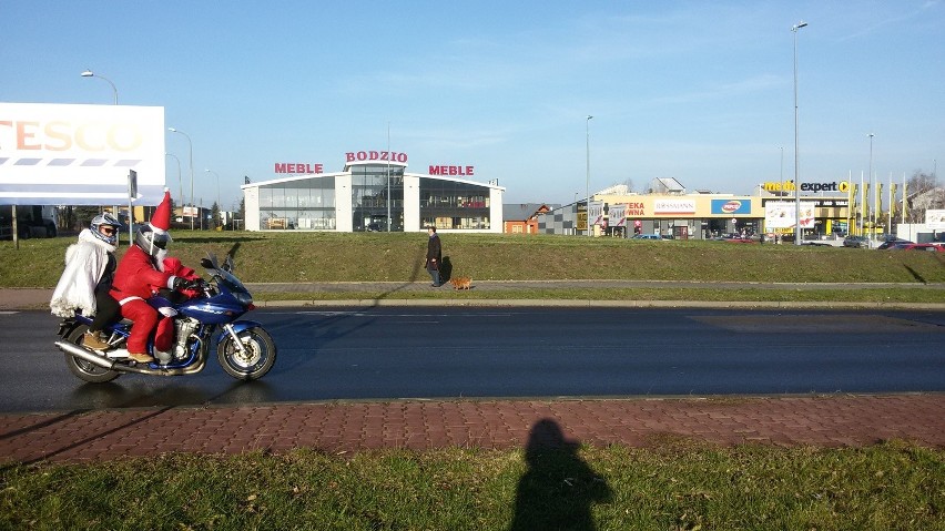 Zlot moto Mikołajów w Mysłowicach. Pojechali do domów dziecka [FOTO]