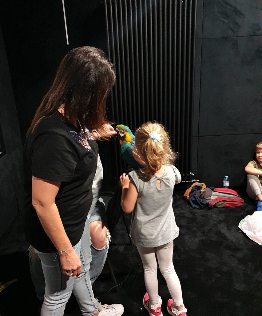 Monika Kędziora wraz ze swoją spotkała się z dziećmi w kinie