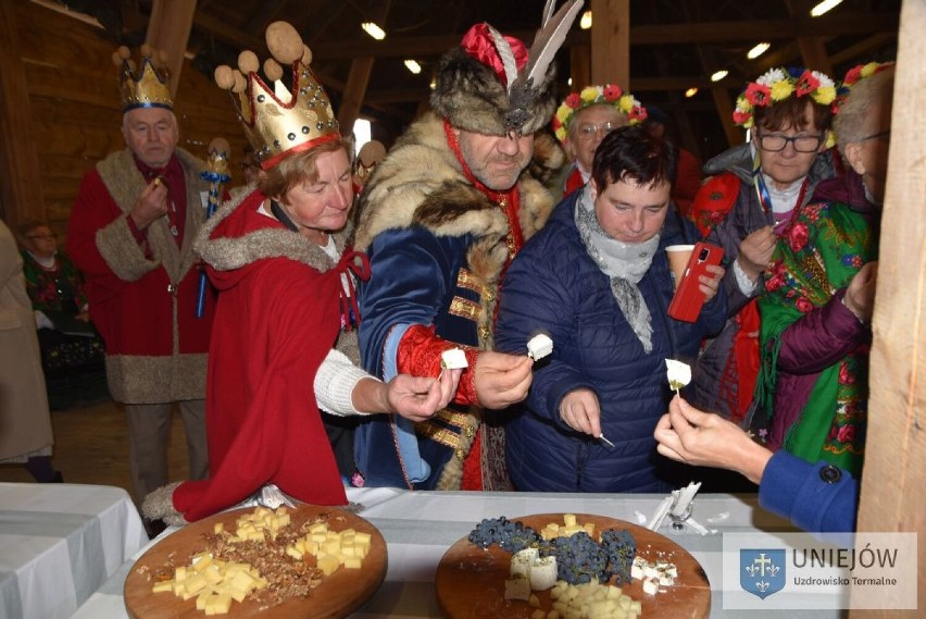 Lokalne smaki i ginące zawody. Niezwykłe dwudniowe warsztaty odbyły się w Uniejowie ZDJĘCIA