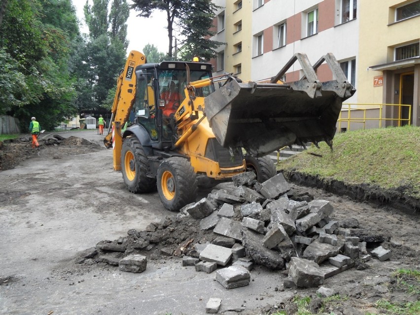 Remonty dróg w Mysłowicach [2014]: Na Morcinka i Osmańczyka weszli już drogowcy [ZDJĘCIA]