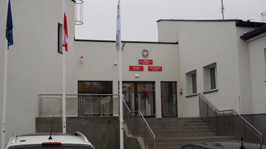 Nowa szkoła w Połchowie: oficjalnie otwarto rozbudowaną placówkę. W SP Połchowo mają m.in. salę gimnastyczną i windę | ZDJĘCIA
