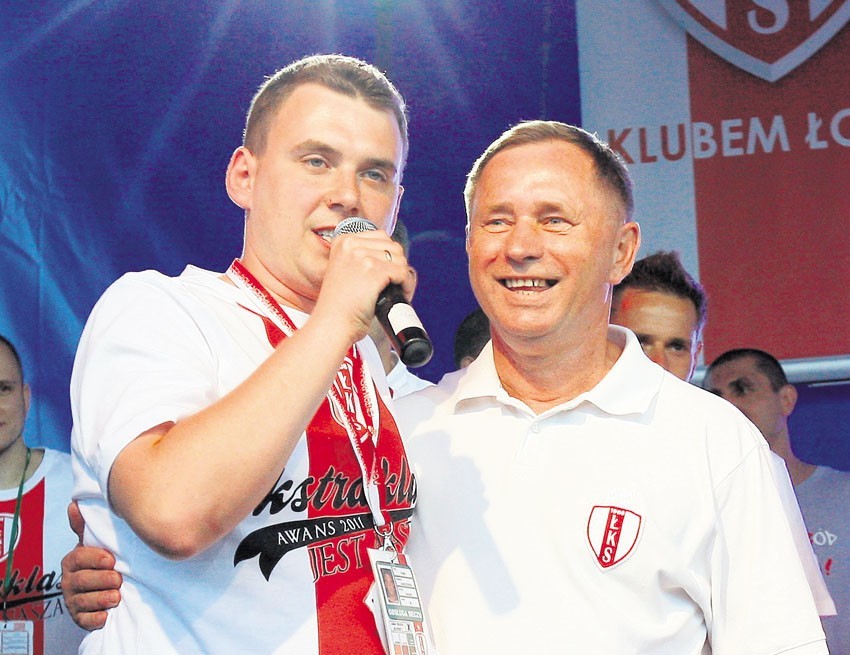 Trener Andrzej Pyrdoł teżdał się porwać emocjom.