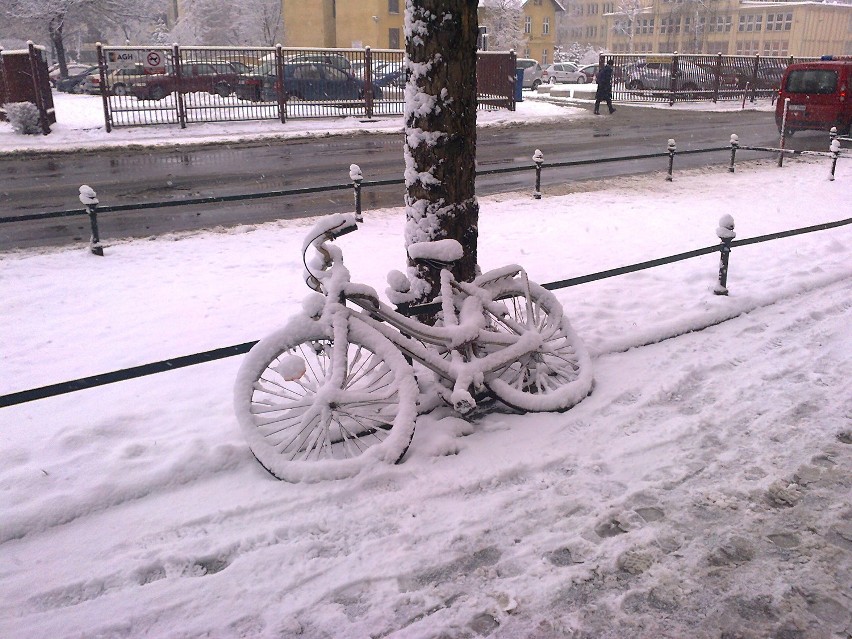 Zima w Krakowie: piękna czy paskudna? [WASZE ZDJĘCIA]