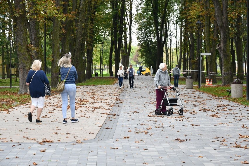 Buski Park Zdrojowy w czwartek, 12 października.