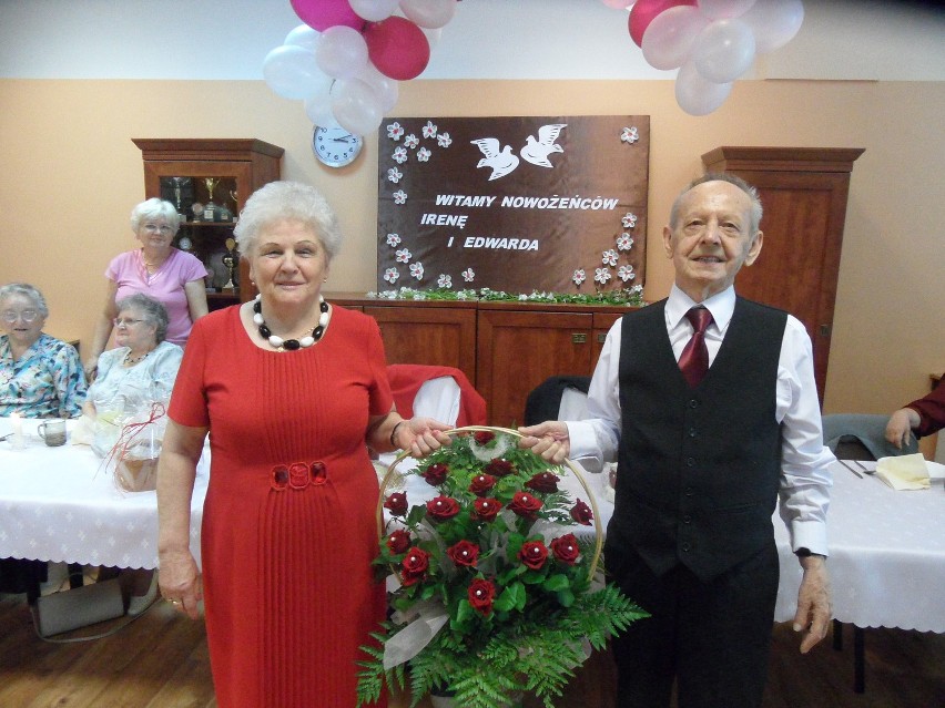 Po 3 latach znajomości 72-letnia pani Irena i 79-letni pan Edward pobrali się w DDPS