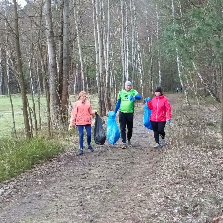 Członkowie Bolące Piszczele Bełchatów grupa Nordic Walking...