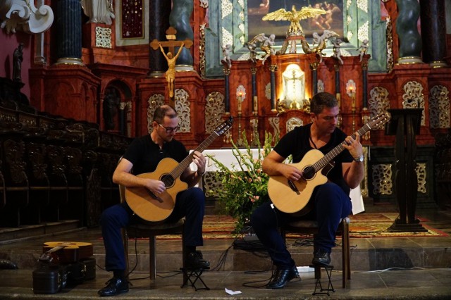 Zróżnicowaną muzykę przynosi kończący się w niedzielę w Poznaniu, a będący przedsmakiem właściwej części Akademii Gitary -Bałkański Weekend.