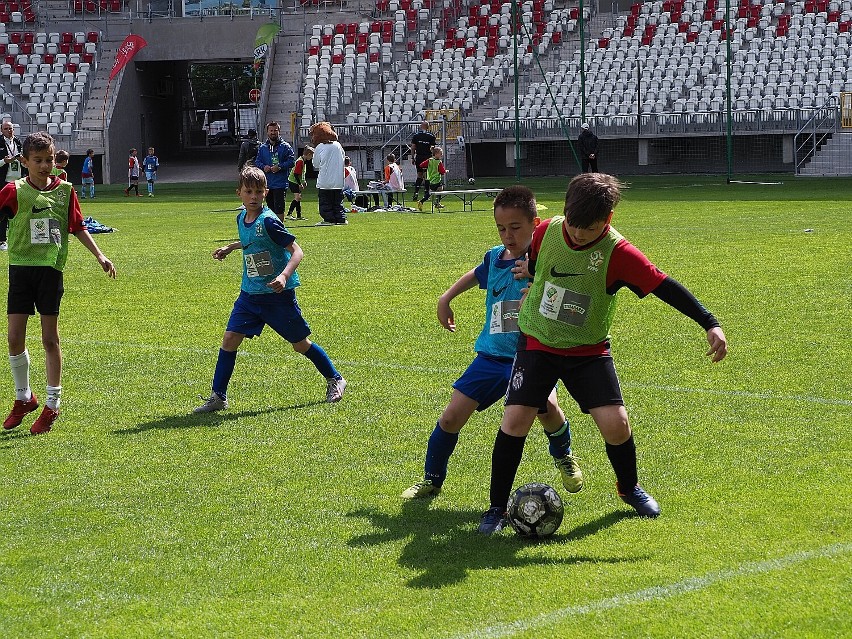 Na stadionie ŁKS przy al. Unii rozegrano finały turnieju „Z podwórka na stadion o Puchar Tymbarku”. Zdjęcia