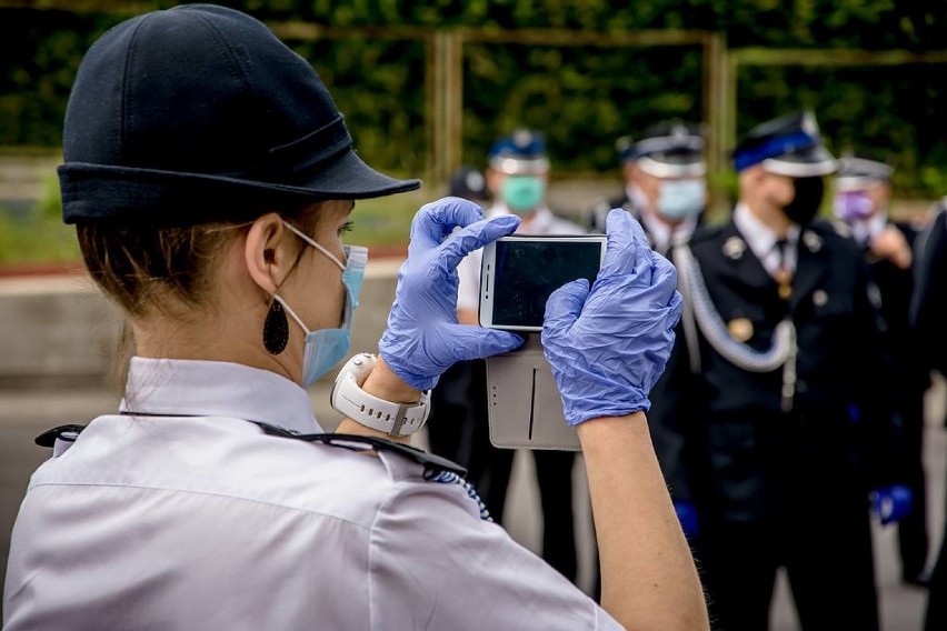 Ponad 116 jednostek OSP z regionu wałbrzyskiego otrzymało czeki na zakup sprzętu (ZDJĘCIA)