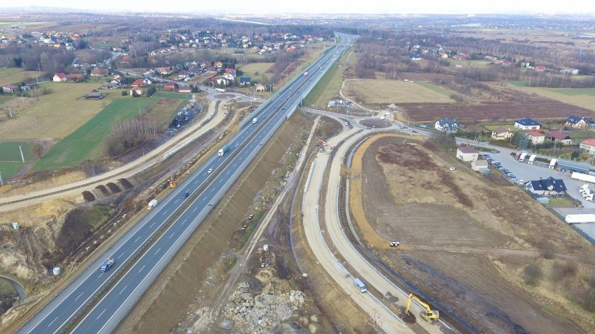 Budowa autostradowego Węzła Niepołomice blisko finału [ZDJĘCIA]