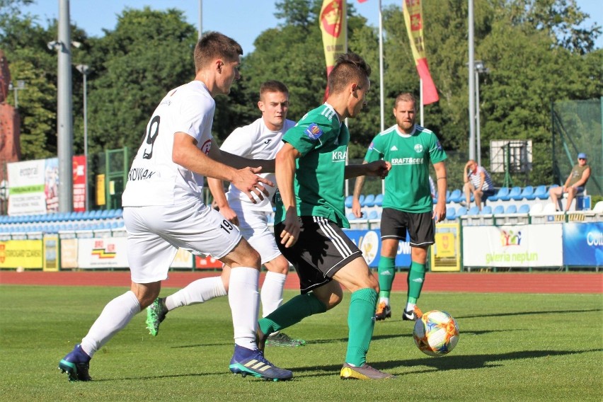 KP Starogard Gdański (zielone stroje) na inaugurację sezonu...