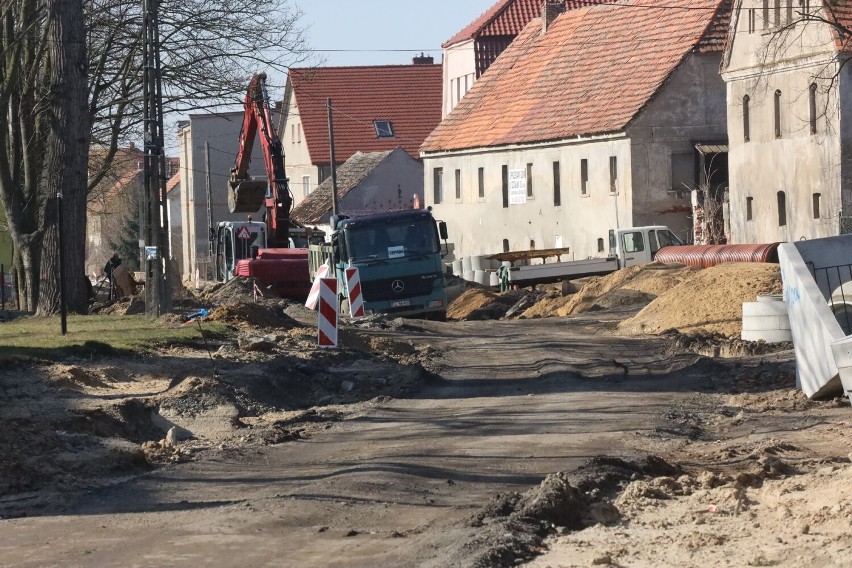Trwa przebudowa drogi w Koskowicach. Droga jest zamknięta, zobaczcie aktualne zdjęcia