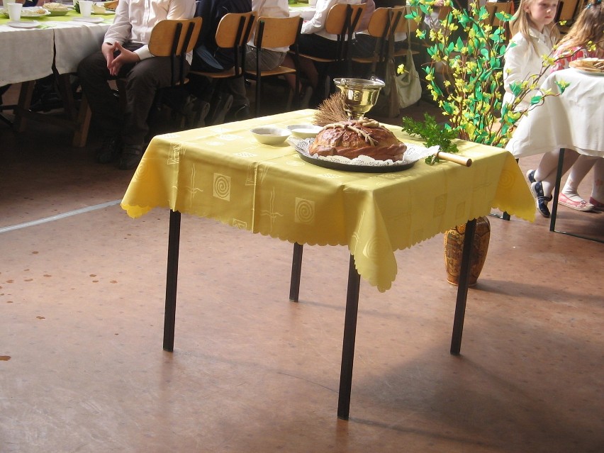 Zespół Szkół w Gaju Małym zorganizował śniadanie wielkanocne