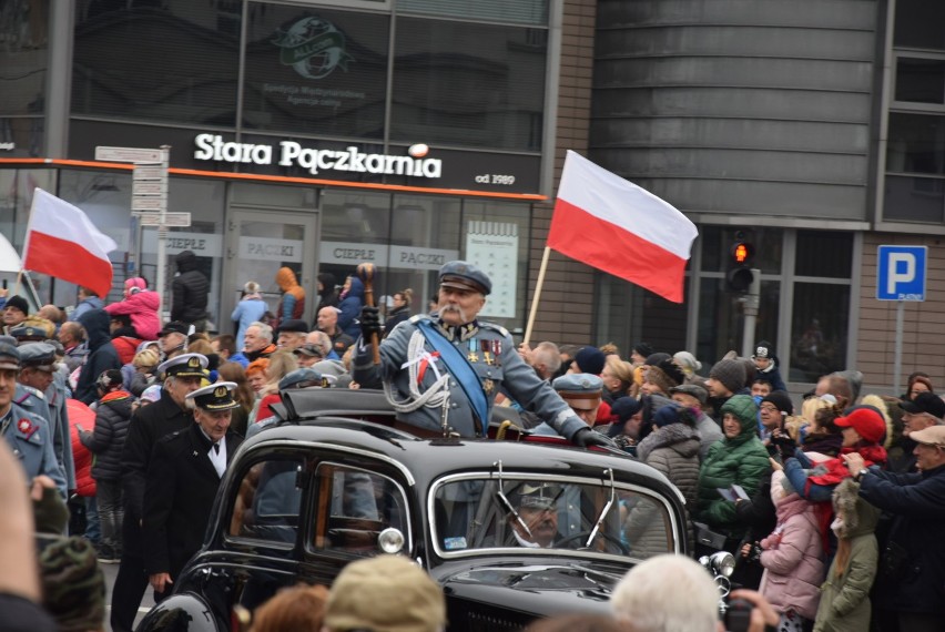 Gdyńska Parada Niepodległości przeszła przez Śródmieście!
