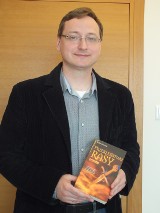 Rozmowa z Rafałem Górniakiem, autorem powieści fantazy &quot;Przekleństwo rasy&quot;
