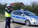 Bądki: Policjanci zatrzymali 21-letniego kierowcę. Drugi raz stracił prawo jazdy na trzy miesiące