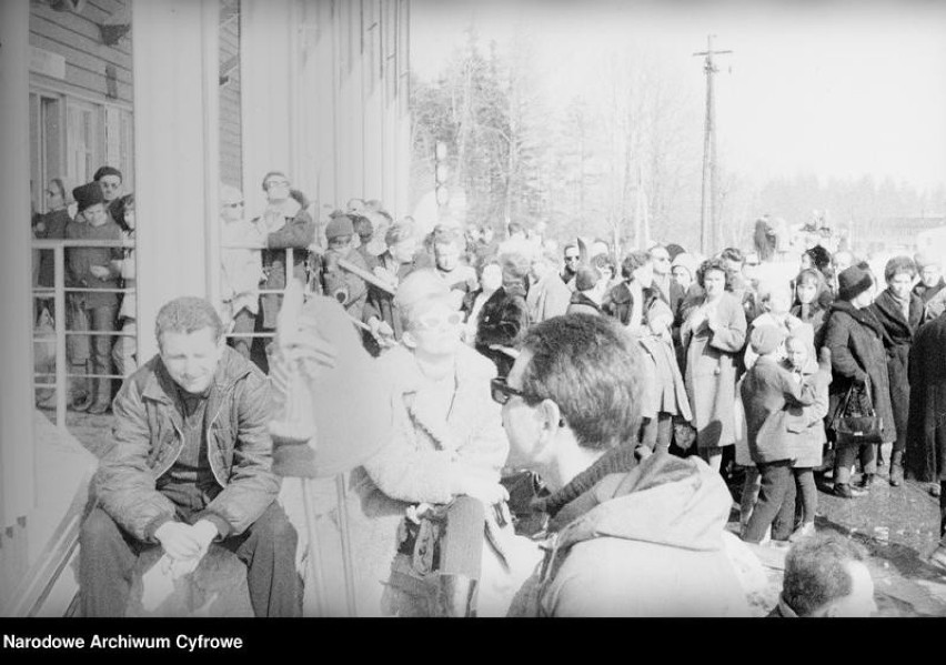 Zakopane. Kuźnice - mieszkali tam arcyksiążęta, działała huta. Dziś to centrum turystyczne miasta. Zobaczcie Kuźnice z dawnych lat