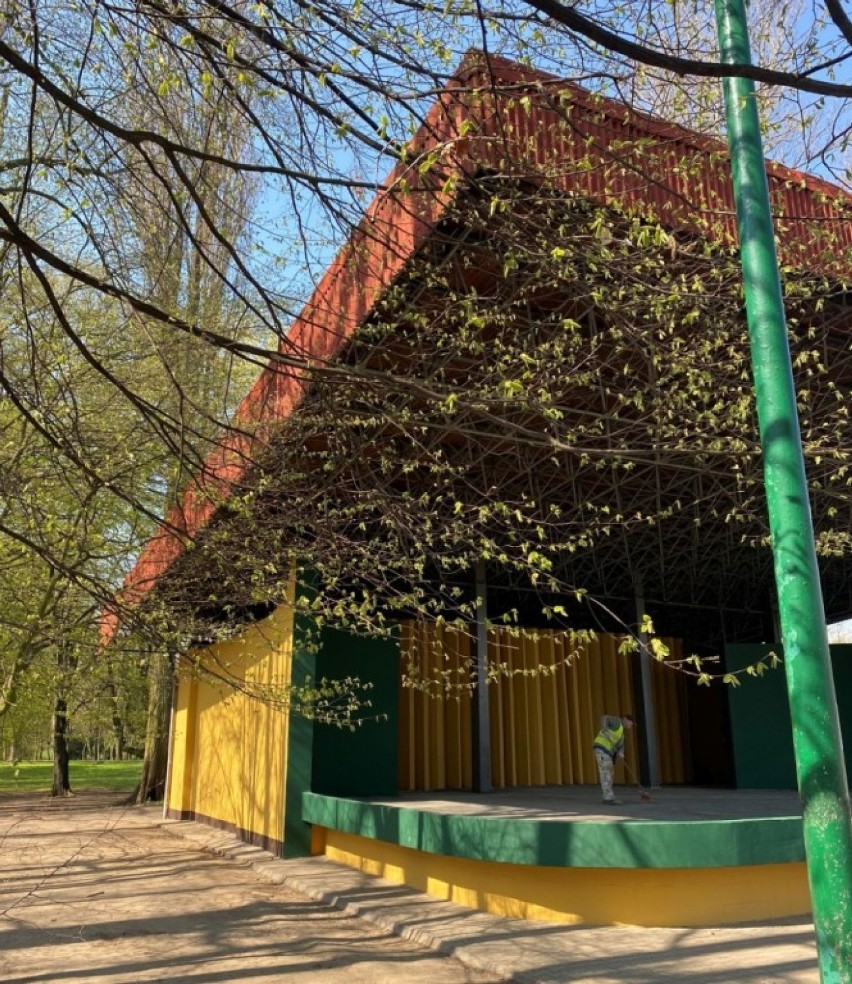 Remont muszli koncertowej w Parku Miejskim w Legnicy za niespełna 25 tysięcy złotych. Zobacz, co obejmuje zakres prac [ZDJĘCIA] 