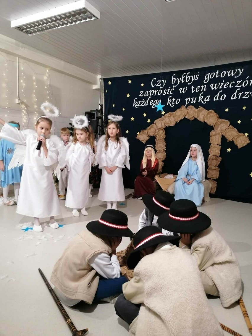 Piękne jasełka bożonarodzeniowe w Przedszkolu numer 1 w Jędrzejowie. Dzieci dały piękny występ. Zobacz zdjęcia
