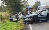 Wypadek z udziałem dwóch samochodów osobowych w Zebrzydowicach na drodze wojewódzkiej nr 953. Są utrudnienia w ruchu