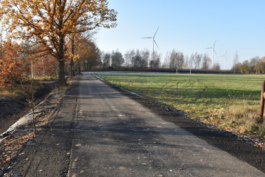 Jest już nowa droga asfaltowa w Żarskiej Wsi [ZDJĘCIA]