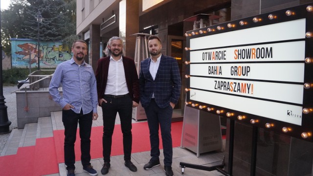 Twórcy Showroomu BAHIA group, od lewej: Michał Lewczuk, Maciej Żukowski i Tomasz Szczerbicki.