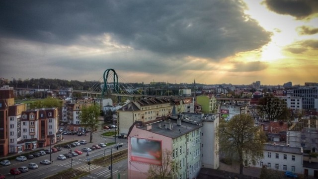 W Bydgoszczy 38 procent mieszkań to kamienice, 30 proc. - wielka płyta i 32 proc. - budownictwo współczesne. Przeciętne mieszkania w Bydgoszczy mają po 51 lat.