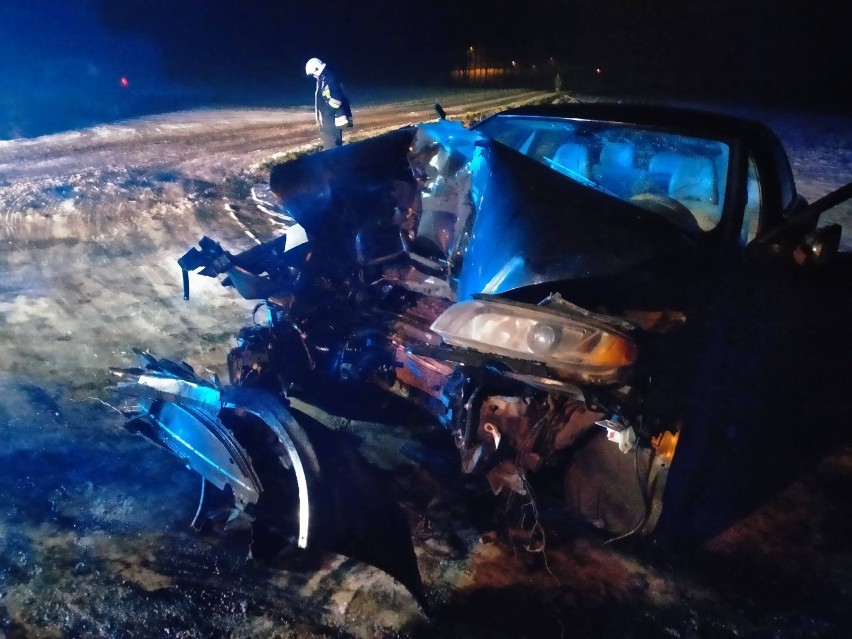 Wypadek w gminie Izbica Kujawska. 22-letni kierowca pijany