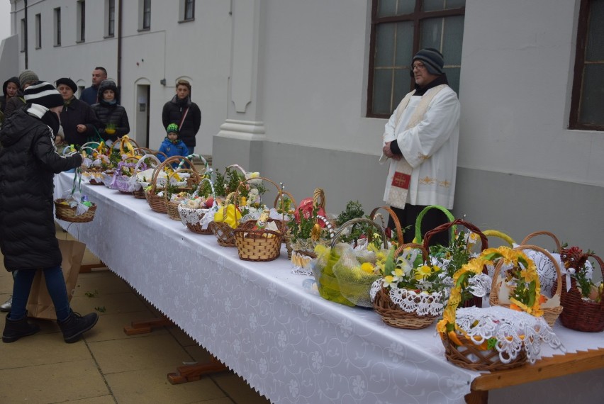 Święcenie pokarmów 2018 u Ojców Bernardynów w Łęczycy [ZDJĘCIA]