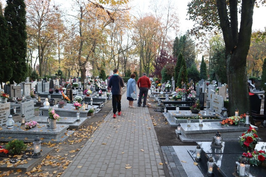 Cmentarz przy ul. Kąkolewskiej w Lesznie